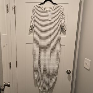 Cherish Striped Black and White Maxi Dress With Pockets